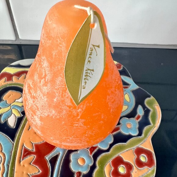 SALE!  2 Beautiful Vance Kitira Unscented Pear Candles - Picture 4 of 9